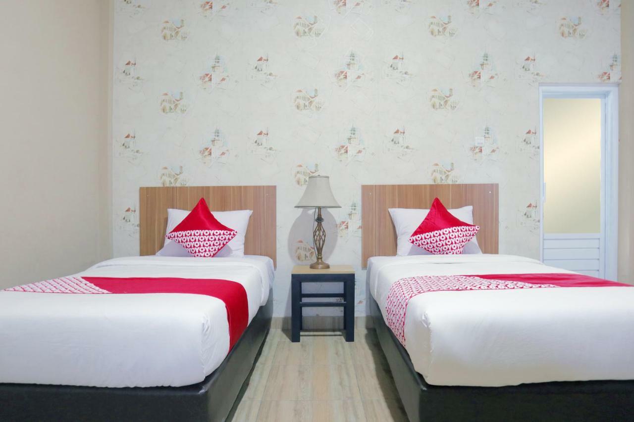 Oyo 1386 Hotel Grand Gabelo Bukittinggi Esterno foto