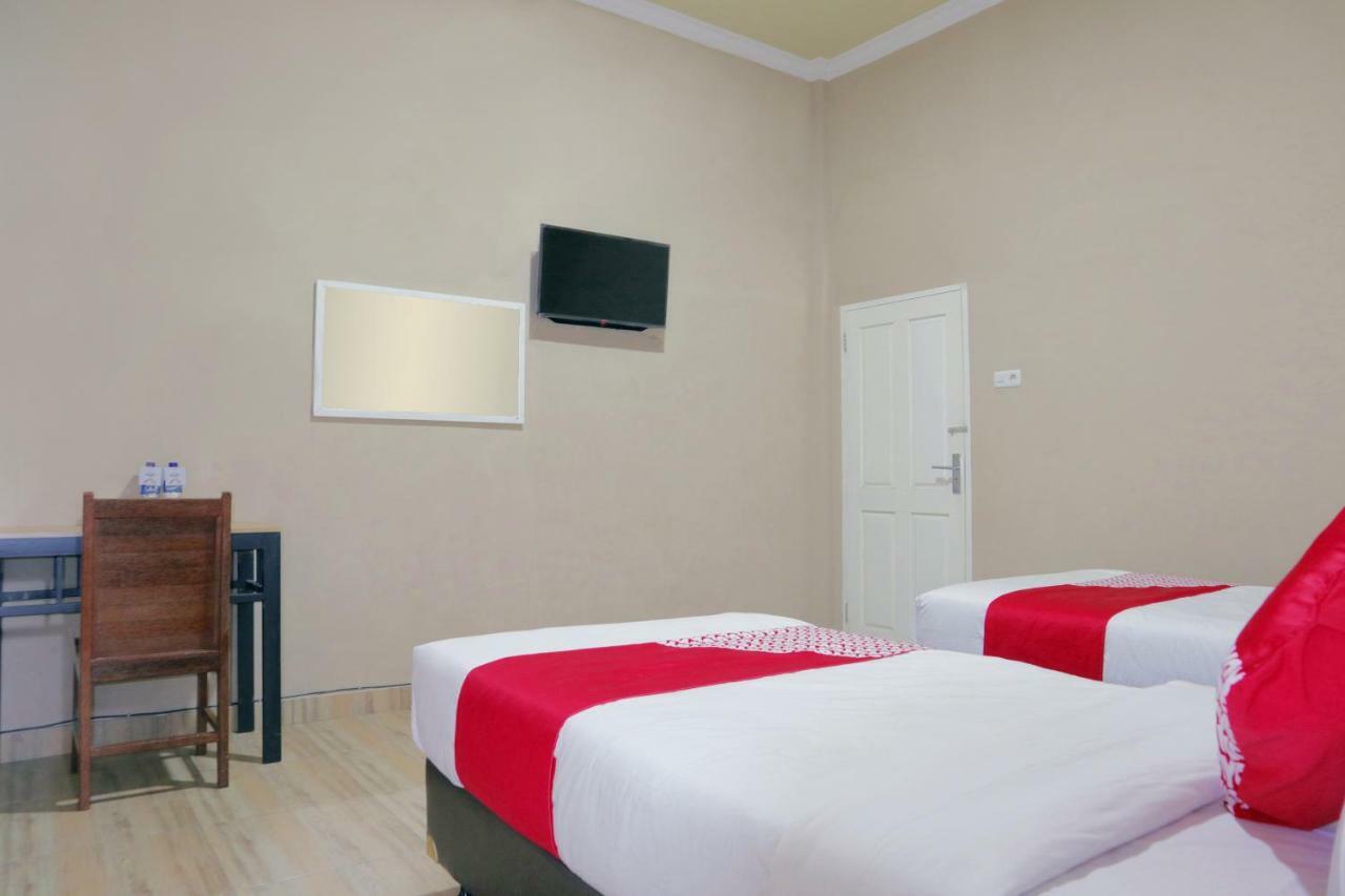 Oyo 1386 Hotel Grand Gabelo Bukittinggi Esterno foto