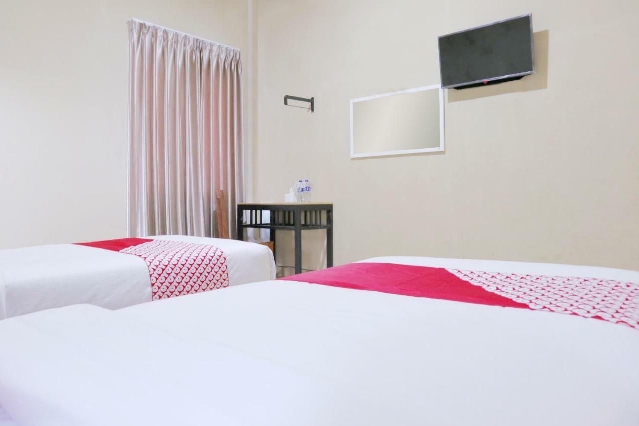 Oyo 1386 Hotel Grand Gabelo Bukittinggi Esterno foto